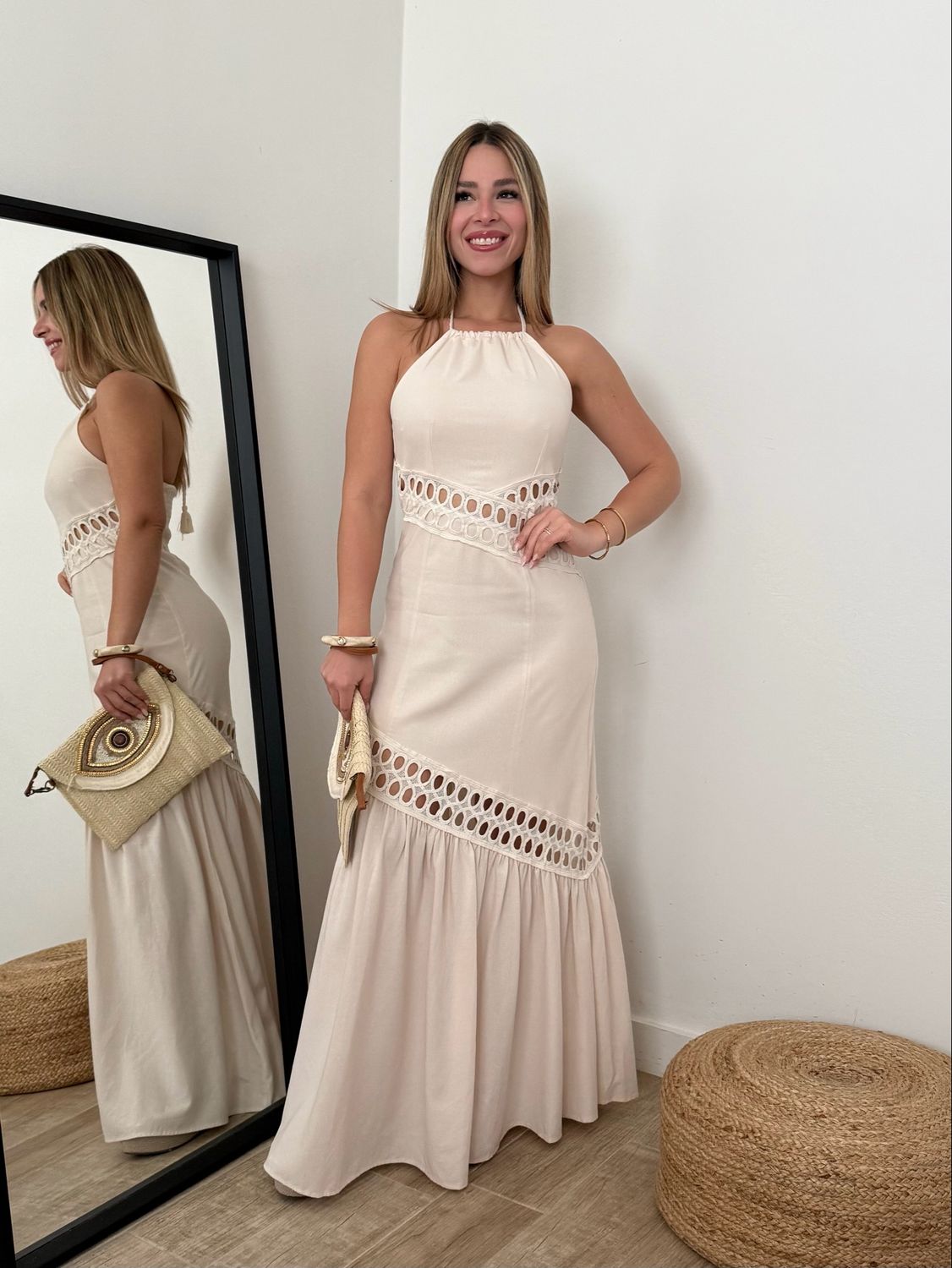 Ivory Elegant Eyelet Maxi Dress de Foggia Boutique